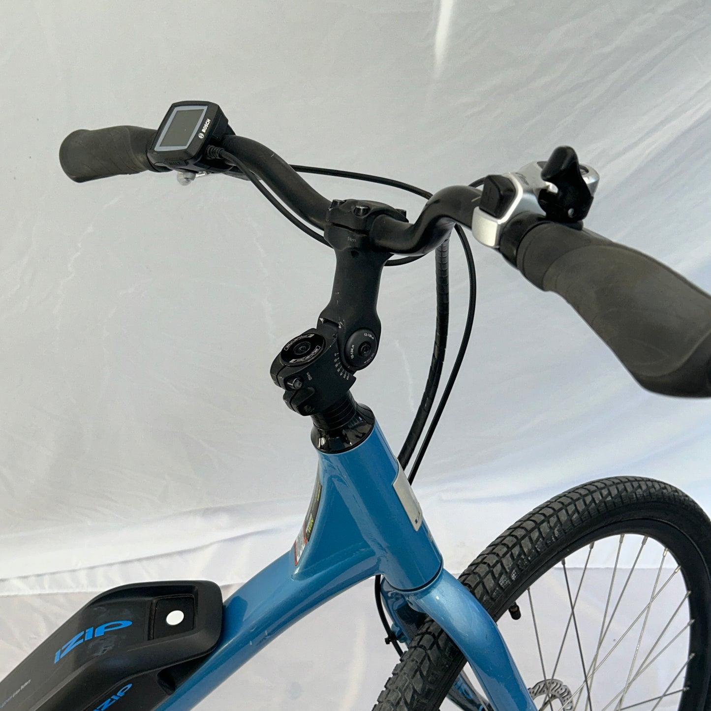 Izip Vibe 2.0 #88 Small Blue 483 Miles Electric Bicycle Step-Thru