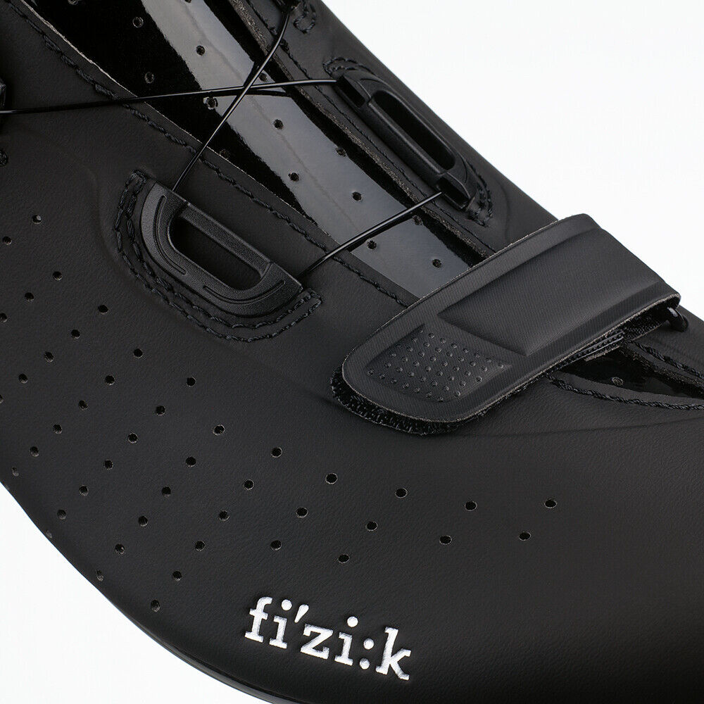 Fi'zi:k Tempo Overcurve R5 Road Bike Shoe Men's Black Black Boa New Fizik