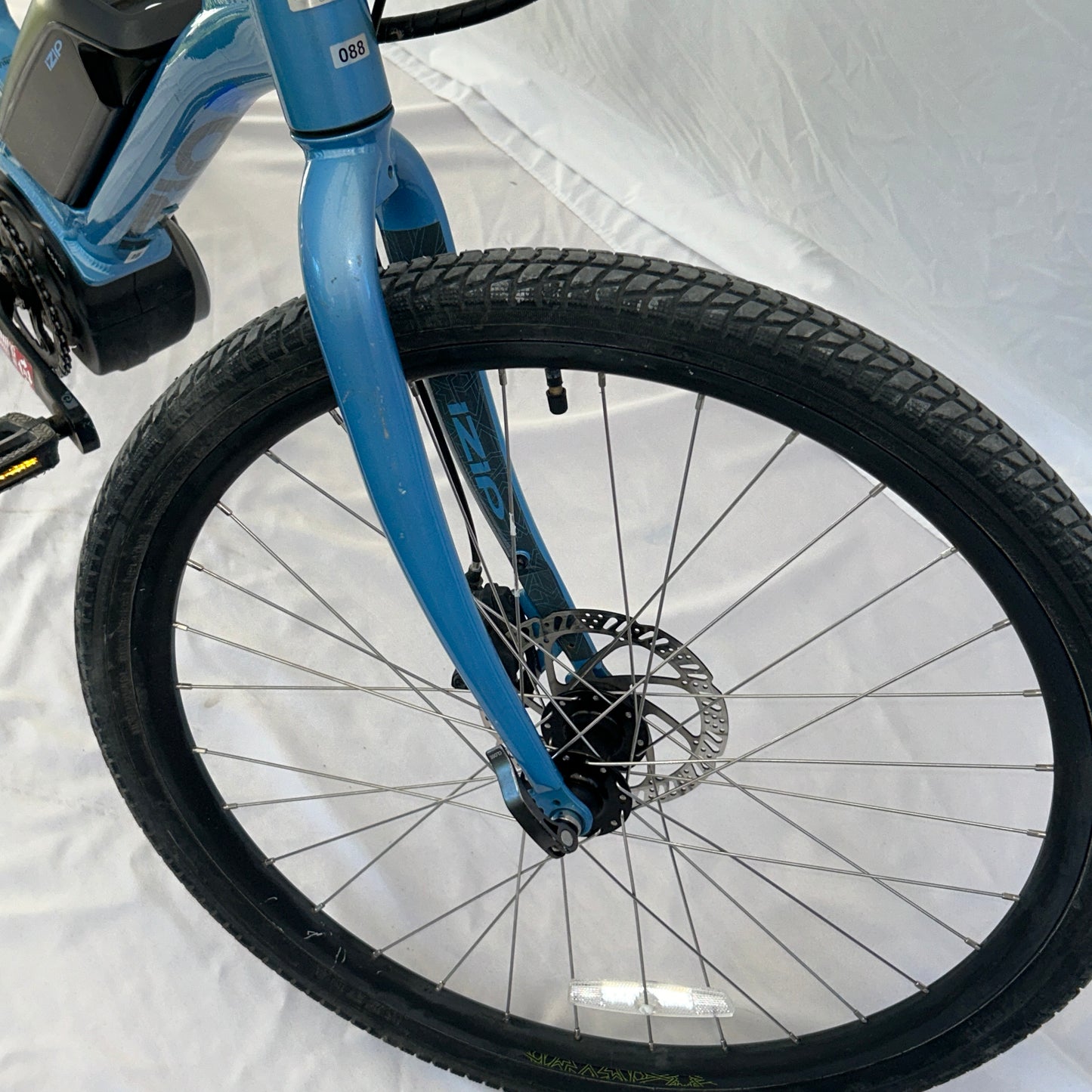 Izip Vibe 2.0 #88 Small Blue 483 Miles Electric Bicycle Step-Thru