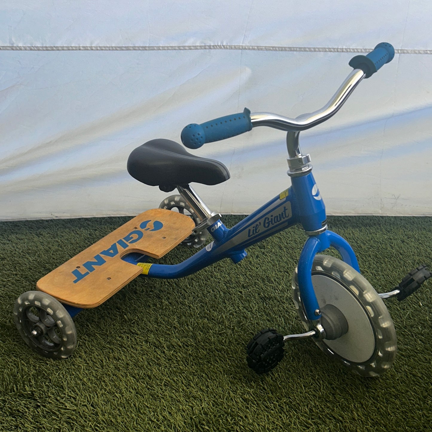 Lil' Giant Trike Kids Tricycle Blue Second Hand