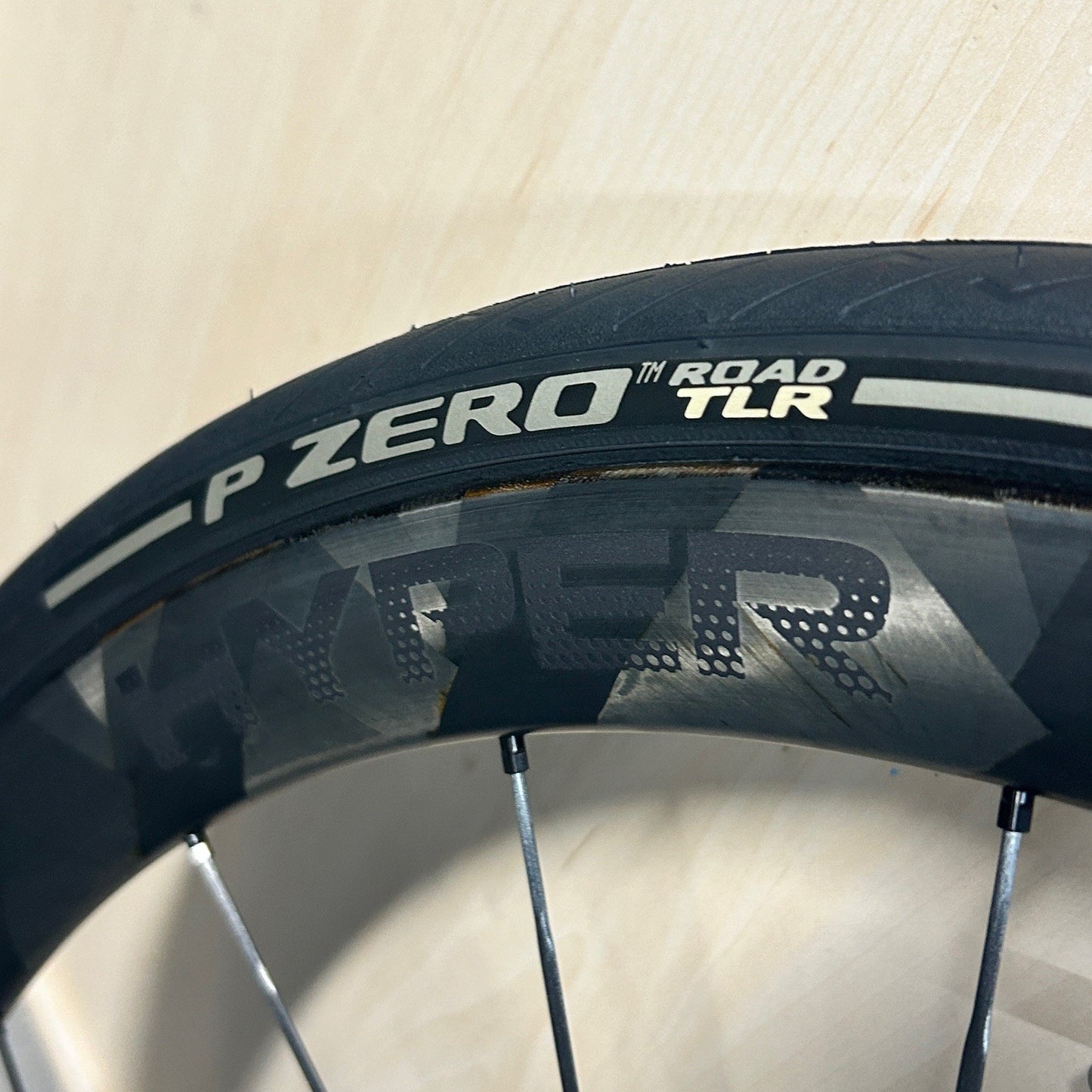 Lún HYPER D38 Disc Brake Wheelset + Pirelli 700x30 Tubeless Shimano