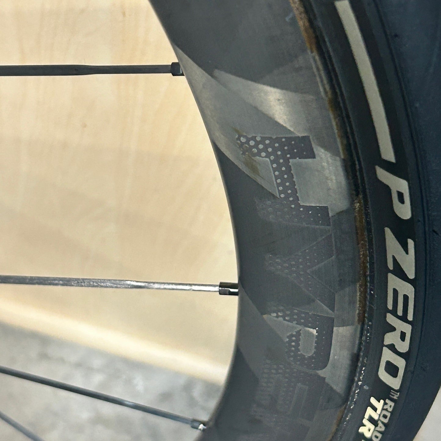 Lún HYPER D38 Disc Brake Wheelset + Pirelli 700x30 Tubeless Shimano