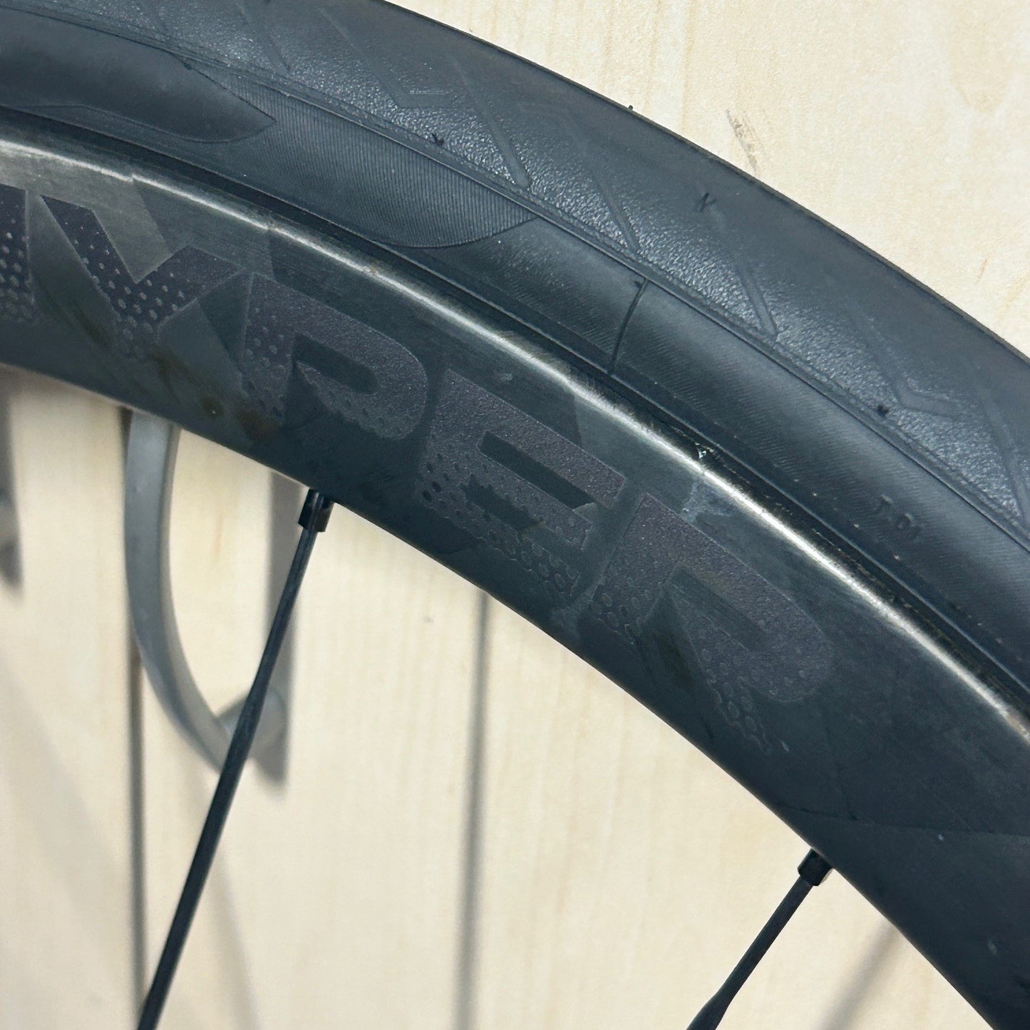 Lún HYPER D38 Disc Brake Wheelset + Pirelli 700x30 Tubeless Shimano